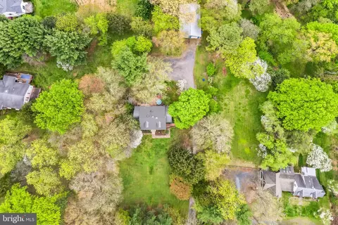 View/Area - 2206 Briggs Chaney Rd, Silver Spring, MD 20905 photo 4 of 4