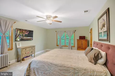 Bedroom - 2206 Briggs Chaney Rd, Silver Spring, MD 20905 photo 3 of 5