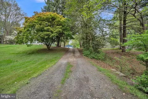 View/Area - 2206 Briggs Chaney Rd, Silver Spring, MD 20905 photo 1 of 4