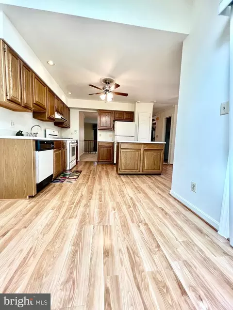 Kitchen - 2813 Strauss Ter, Silver Spring, MD 20904 photo 3 of 4