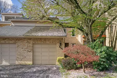 7830 Whiterim Ter, Potomac, MD 20854