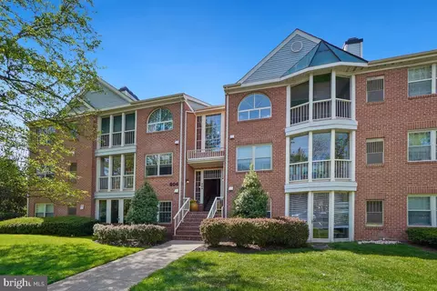 804 Amber Tree Ct #804-103, Gaithersburg, MD 20878
