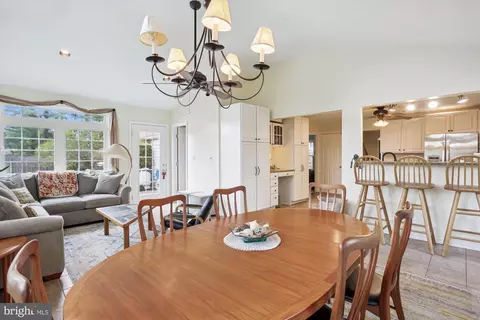 Dining - 15405 Tindlay St, Silver Spring, MD 20905 photo 3 of 3