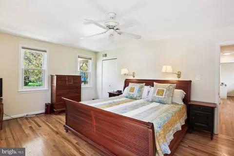 Bedroom - 15405 Tindlay St, Silver Spring, MD 20905 photo 2 of 13