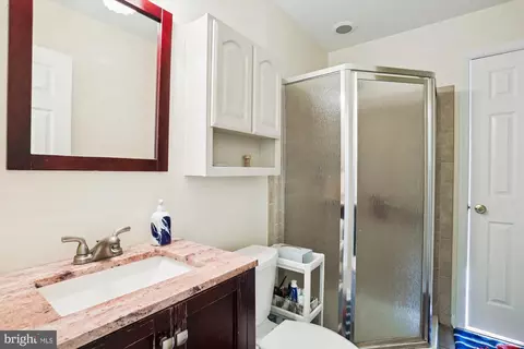 Bath - 15405 Tindlay St, Silver Spring, MD 20905 photo 1 of 9