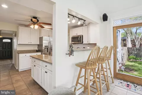 Kitchen - 15405 Tindlay St, Silver Spring, MD 20905 photo 5 of 6