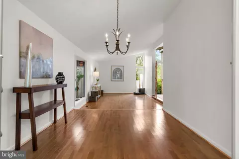 Entry Way - 1700 Kiva Rd, Silver Spring, MD 20905 photo 3 of 6