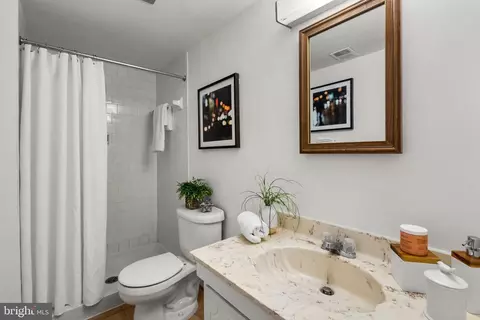 Bath - 1700 Kiva Rd, Silver Spring, MD 20905 photo 3 of 3