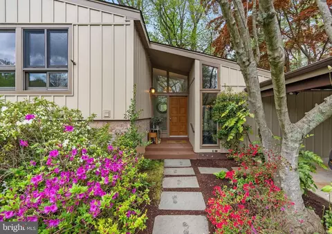 Exterior - 1700 Kiva Rd, Silver Spring, MD 20905 photo 2 of 20