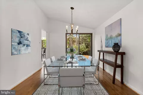Dining - 1700 Kiva Rd, Silver Spring, MD 20905 photo 1 of 3
