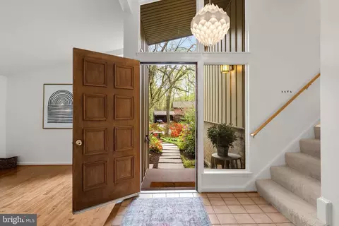 Entry Way - 1700 Kiva Rd, Silver Spring, MD 20905 photo 5 of 6