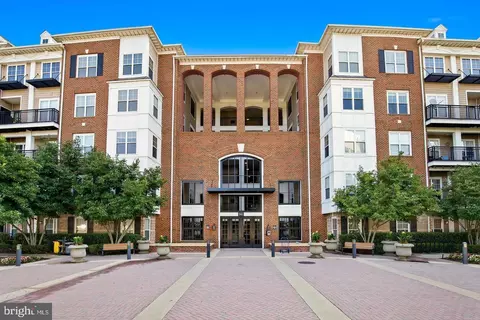 501 Hungerford Dr #156, Rockville, MD 20850