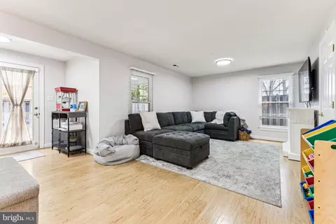 Living - 2101 Chippewa Pl, Silver Spring, MD 20906 photo 7 of 8