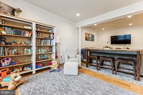 Living - 2101 Chippewa Pl, Silver Spring, MD 20906 photo 5 of 8