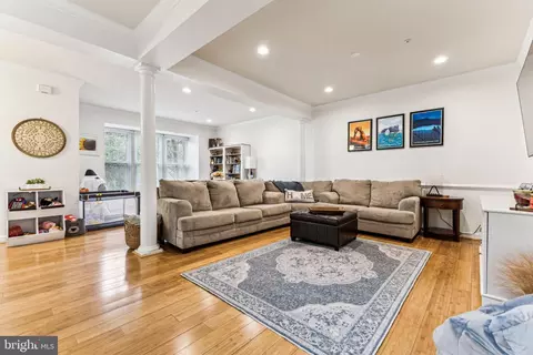 Living - 2101 Chippewa Pl, Silver Spring, MD 20906 photo 4 of 8