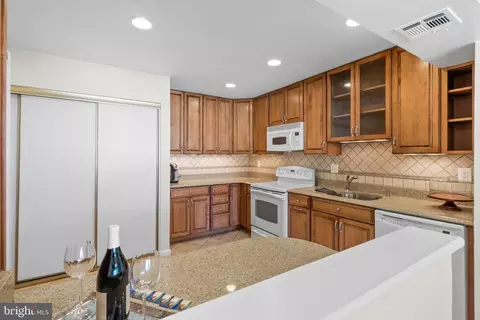 3401 Saint Leonards Ct #109-C, Silver Spring, MD 20906 photo 28