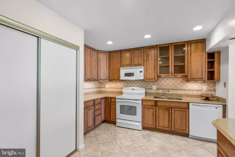 3401 Saint Leonards Ct #109-C, Silver Spring, MD 20906 photo 24