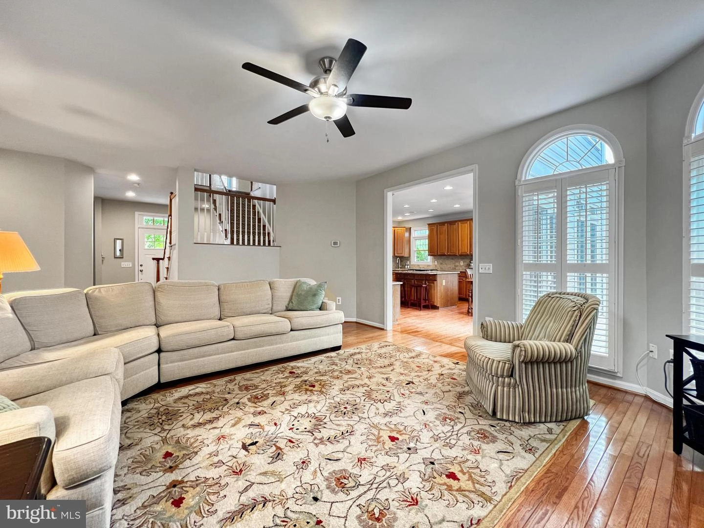 Living - 18210 Wickham Rd, Olney, MD 20832 photo 2 of 4