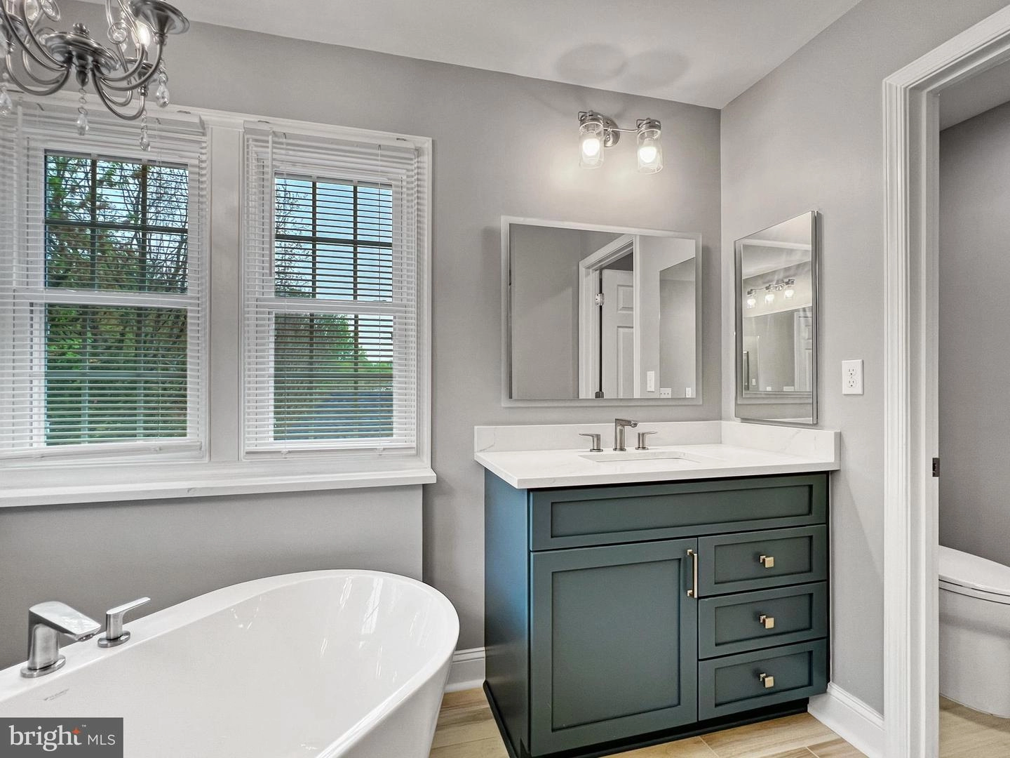 Bath - 18210 Wickham Rd, Olney, MD 20832 photo 3 of 7