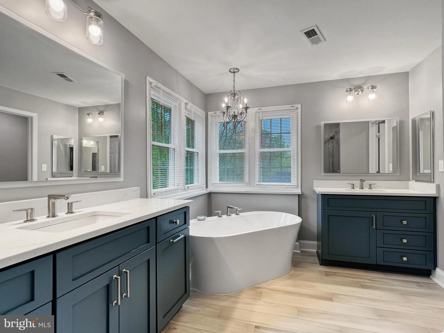 Bath - 18210 Wickham Rd, Olney, MD 20832 photo 4 of 7