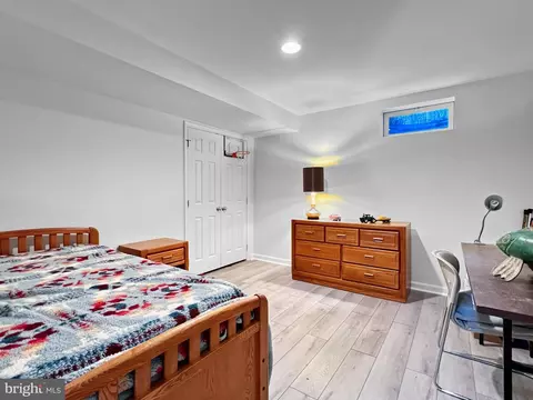 Bedroom - 18210 Wickham Rd, Olney, MD 20832 photo 9 of 9