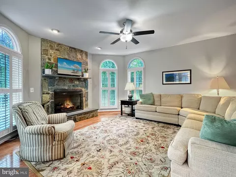 Living - 18210 Wickham Rd, Olney, MD 20832 photo 1 of 4
