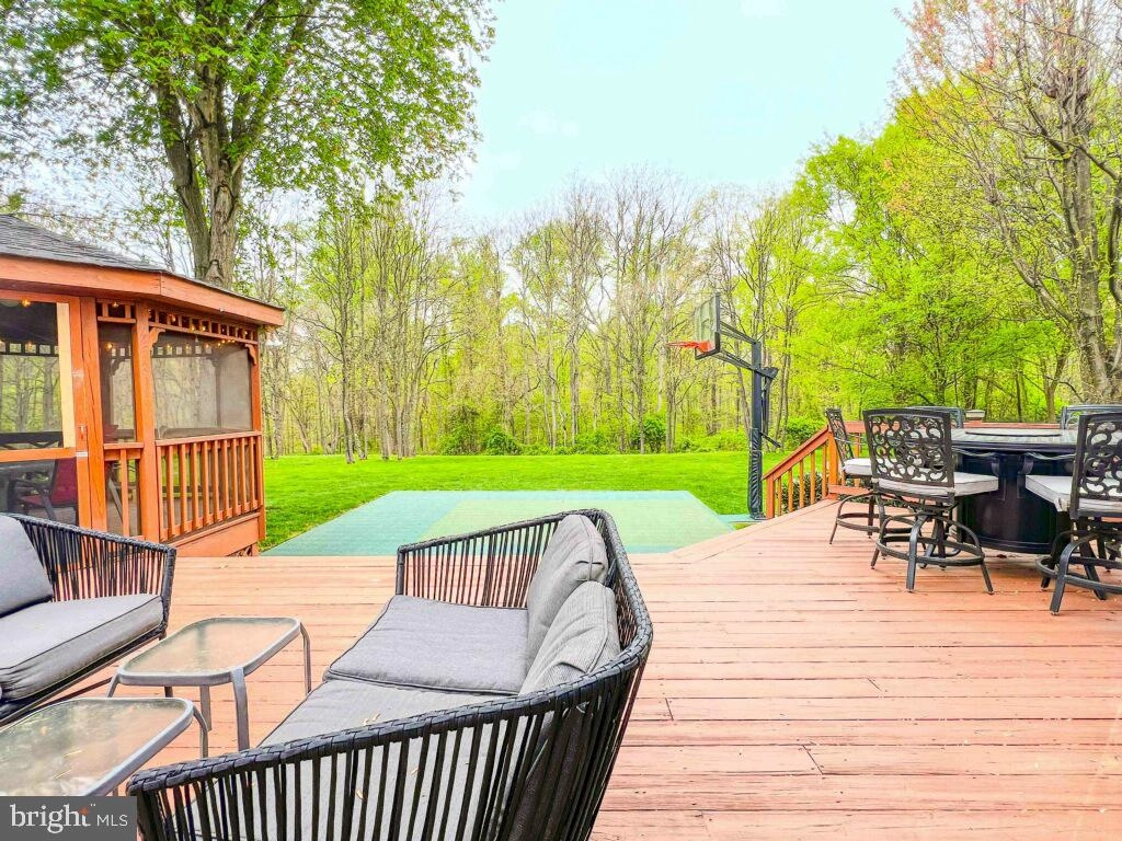 Exterior - 18210 Wickham Rd, Olney, MD 20832 photo 15 of 23