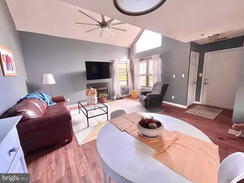 13406 Shady Knoll Dr #13406, Silver Spring, MD 20904