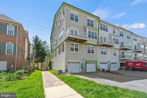 87 Swanton Mews #200, Gaithersburg, MD 20878