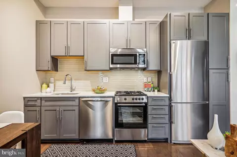 Kitchen - 1320 Fenwick Ln #104, Silver Spring, MD 20910 photo 2 of 3