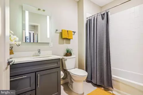 Bath - 1320 Fenwick Ln #104, Silver Spring, MD 20910 photo 3 of 4