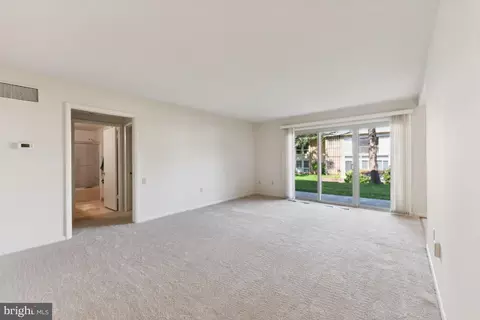 3642 Gleneagles Dr #10-2F, Silver Spring, MD 20906 photo 7
