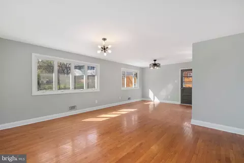 Living - 9750 Hedin Dr, Silver Spring, MD 20903 photo 2 of 4