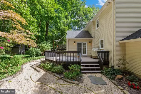 Exterior - 302 Colesville Manor Dr, Silver Spring, MD 20904 photo 12 of 12
