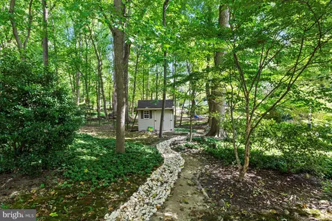 Exterior - 302 Colesville Manor Dr, Silver Spring, MD 20904 photo 8 of 12