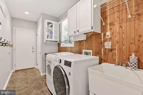 Other - 302 Colesville Manor Dr, Silver Spring, MD 20904 photo 6 of 10