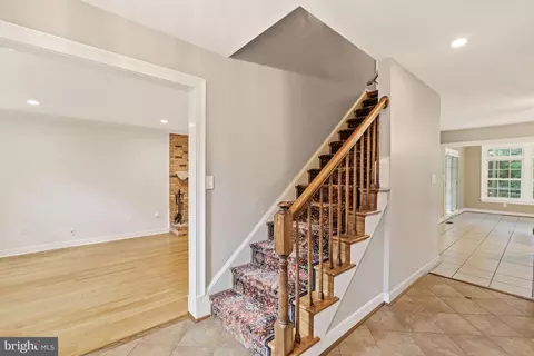 Entry Way - 302 Colesville Manor Dr, Silver Spring, MD 20904 photo 1 of 1
