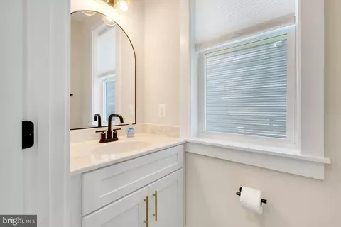 Bath - 3505 Landing Way, Silver Spring, MD 20906 photo 2 of 5