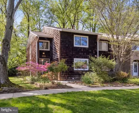 300 New Mark Esplanade, Rockville, MD 20850