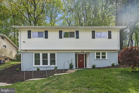 3908 Spruell Ct, Kensington, MD 20895