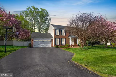17424 Evangeline Ln, Olney, MD 20832