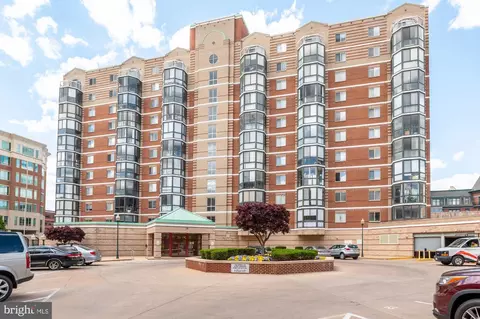 24 Courthouse Sq N #506, Rockville, MD 20850