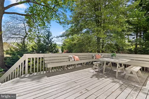 Exterior - 406 Whitestone Rd, Silver Spring, MD 20901 photo 3 of 10