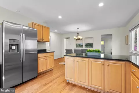 Kitchen - 406 Whitestone Rd, Silver Spring, MD 20901 photo 5 of 5