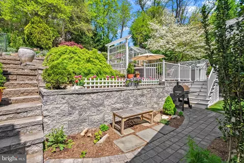 Exterior - 405 Williamsburg Dr, Silver Spring, MD 20901 photo 10 of 12