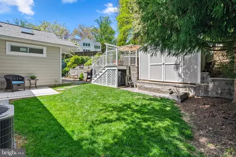 Exterior - 405 Williamsburg Dr, Silver Spring, MD 20901 photo 7 of 12