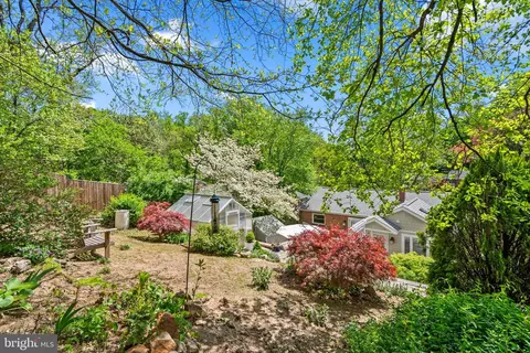 Exterior - 405 Williamsburg Dr, Silver Spring, MD 20901 photo 12 of 12
