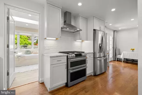 Kitchen - 405 Williamsburg Dr, Silver Spring, MD 20901 photo 5 of 5