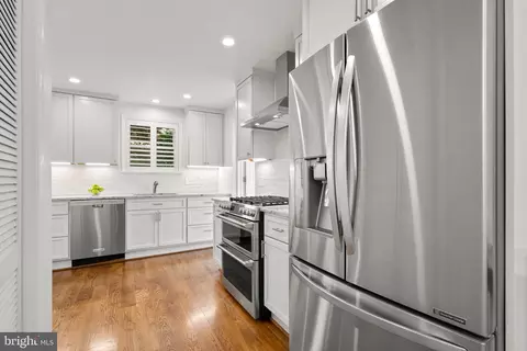 Kitchen - 405 Williamsburg Dr, Silver Spring, MD 20901 photo 1 of 5