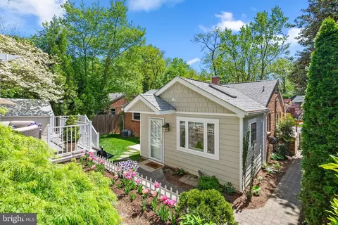 Exterior - 405 Williamsburg Dr, Silver Spring, MD 20901 photo 11 of 12